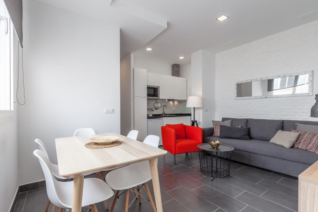 Macasta Two Apartment *